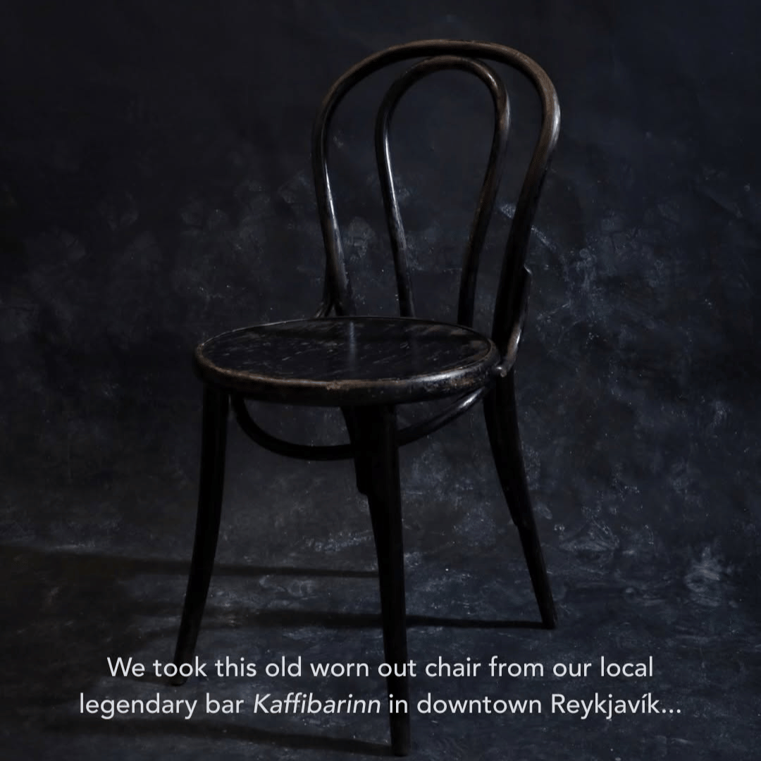 20 Jahre alter Barhocker aus dem Kaffibarinn