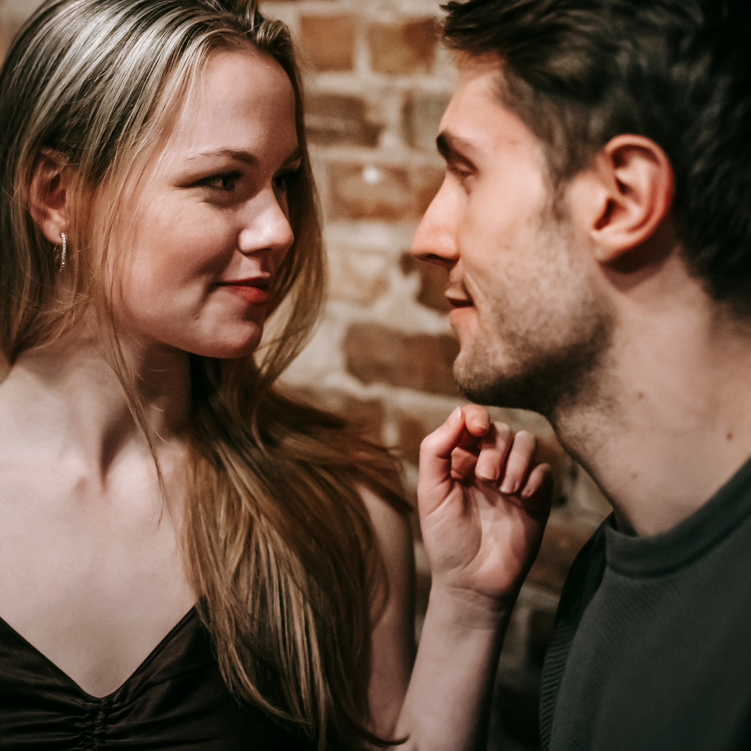 Frau Mann erstes Date mit Nischenduft