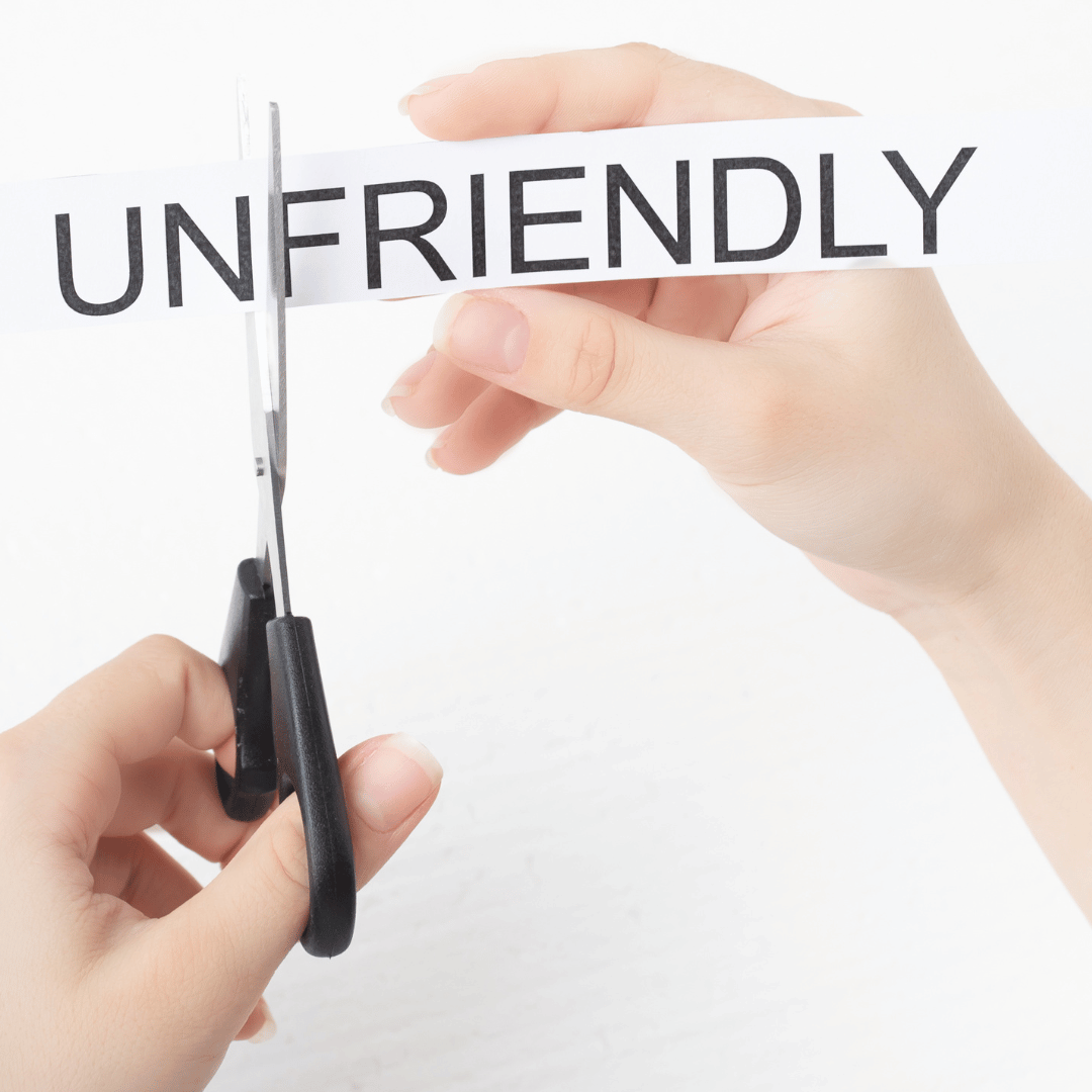 Hand mit Schild und Schere - UN-Friendly nicht bei scent amor