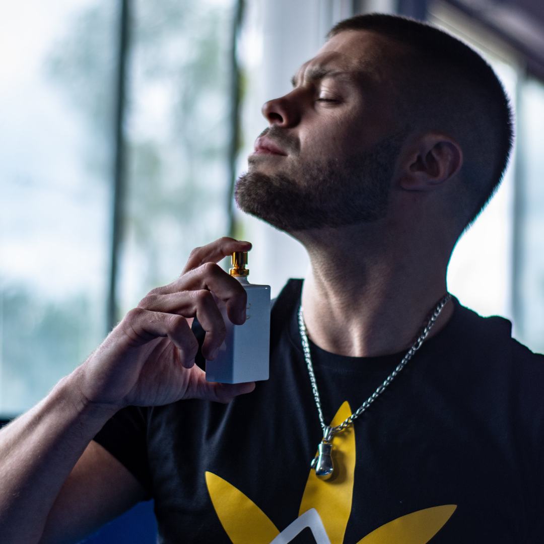 cooler Mann sprüht Männer Nischenparfum