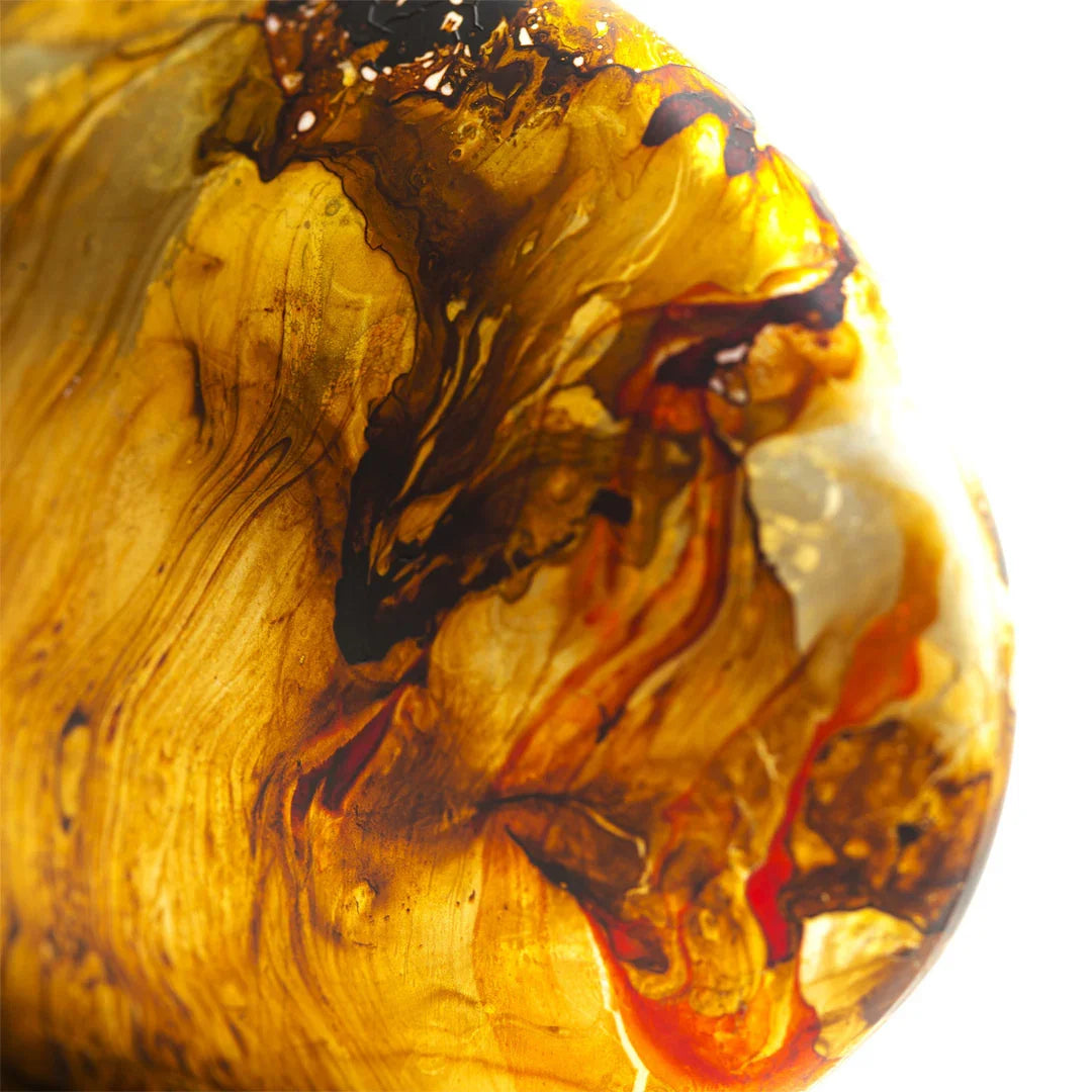 The House of Oud Arts Collection JUST BEFORE Eau de Parfum Detail Flakon