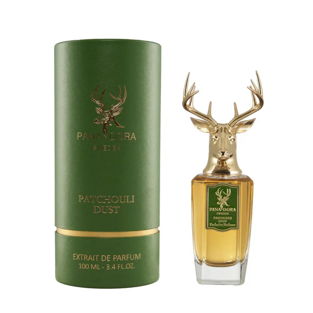 Parfümflasche mit goldfarbenem Hirschkopfdeckel neben einem grünen zylindrischen Behälter. Produkt: Patchouli Dust, Anbieter: Pana Dora.