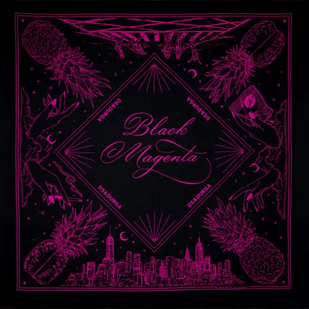 Black magenta Nikki Tuch offen