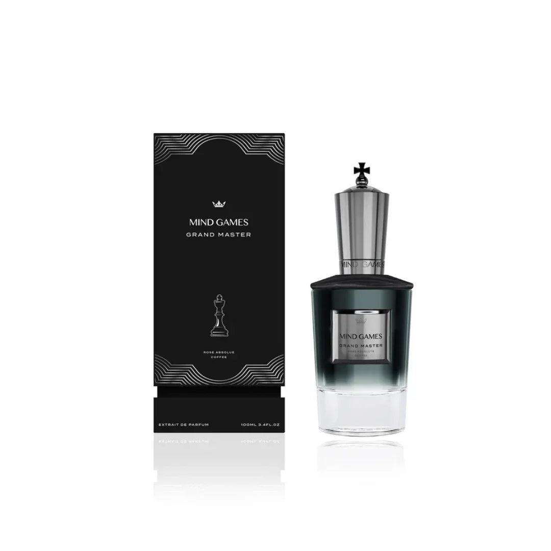 Elegantes Parfümflakon "Grand Master" von Mind Games. Der Flakon hat einen silbernen Kronkorken und ein schwarzes Etikett.
