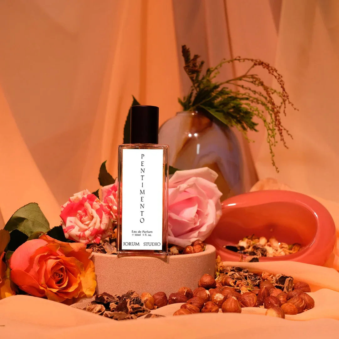 Jorum Studio PENTIMENTO Eau de Parfum Flakon Mood Blüten