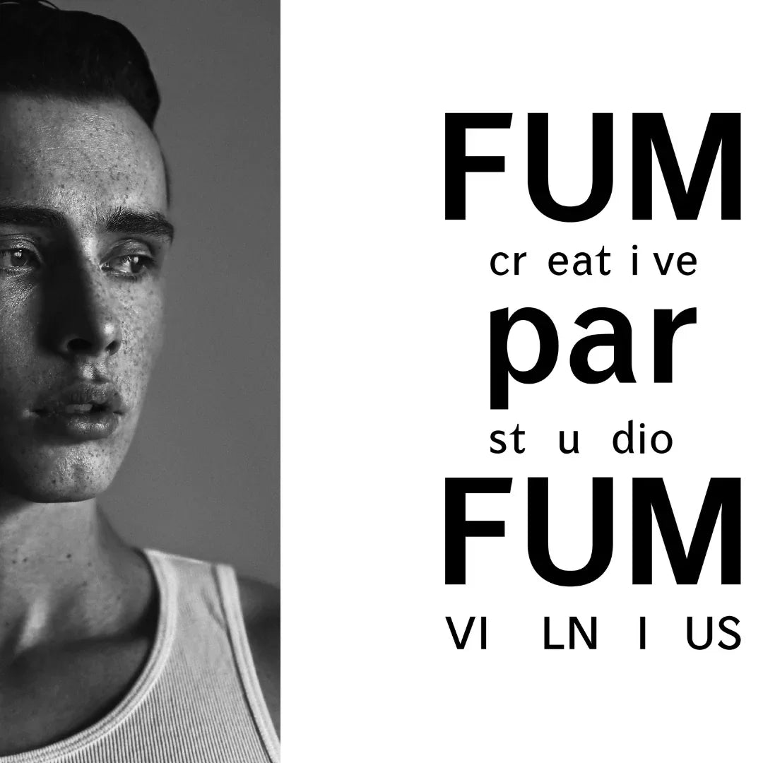 Schwarz-weiß-Fotografie eines tätowierten Mannes in einem ärmellosen Oberteil. Rechts daneben steht "FUM creative studio FUM VILNIUS".
Titel: Peligroso
Anbieter: FUMparFUM