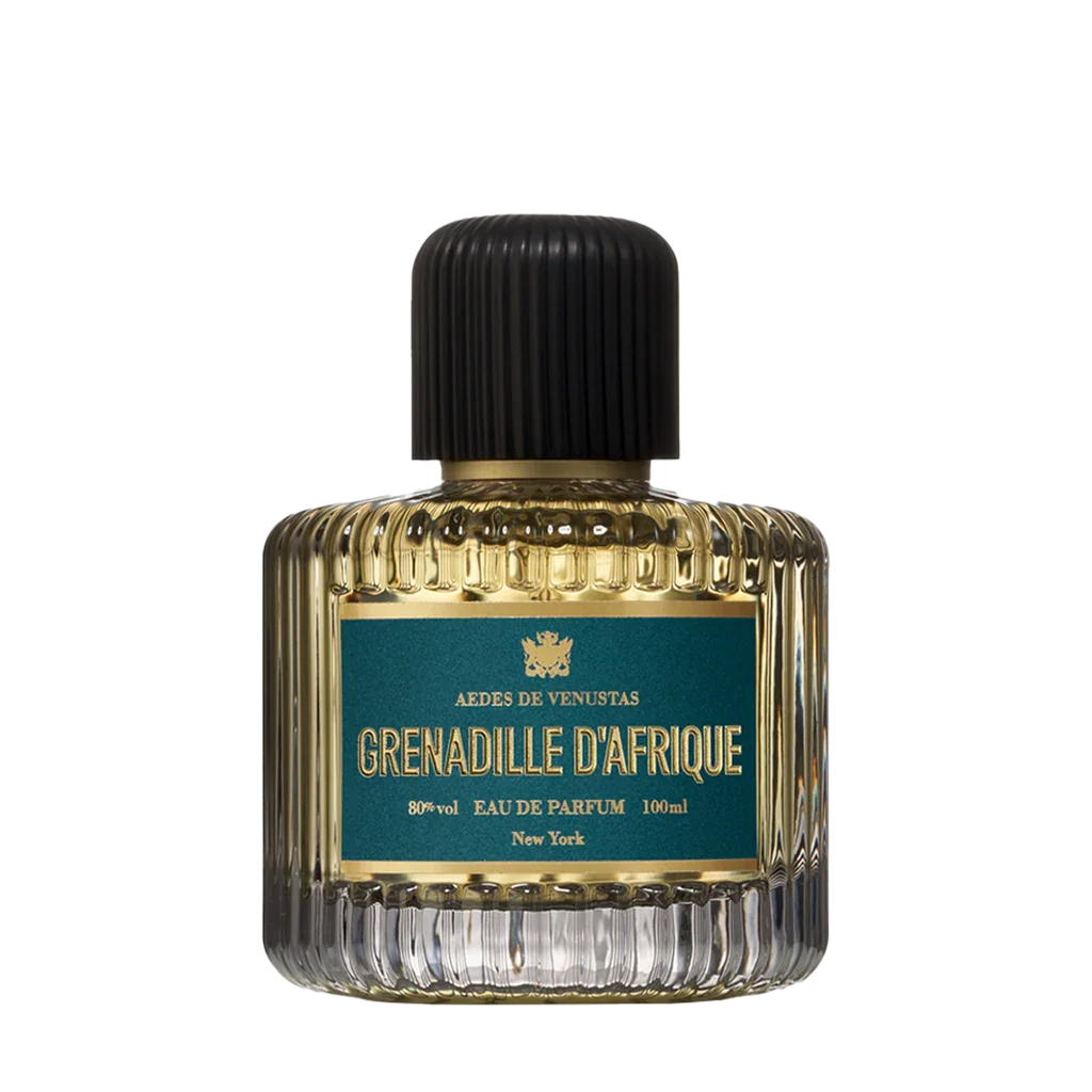 Aedes de Venustas GRENADILLE D'AFRIQUE Eau de Parfum Flakon freigestellt frontal