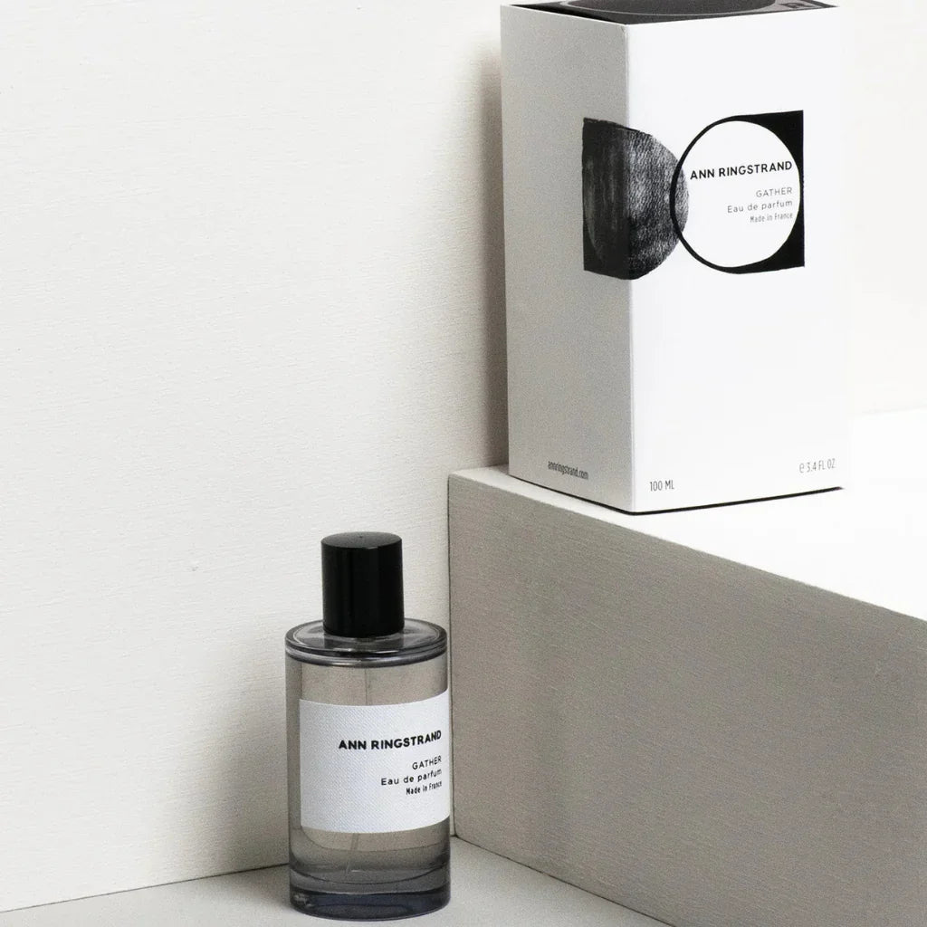 Ann Ringstrand GATHER mit Verpackung