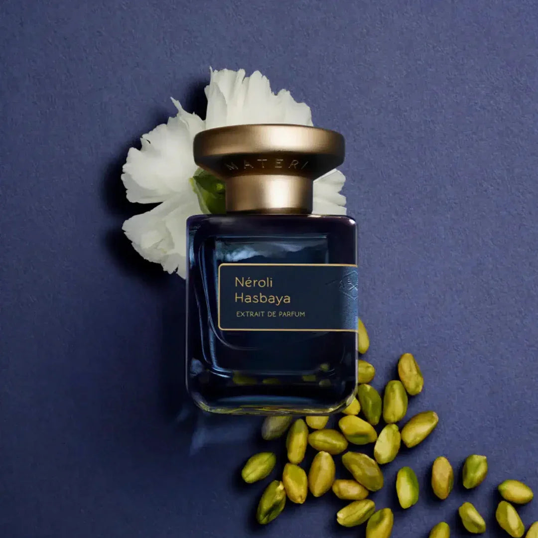 atelier materi neroli hasbaya flakon auf pistazien und blume