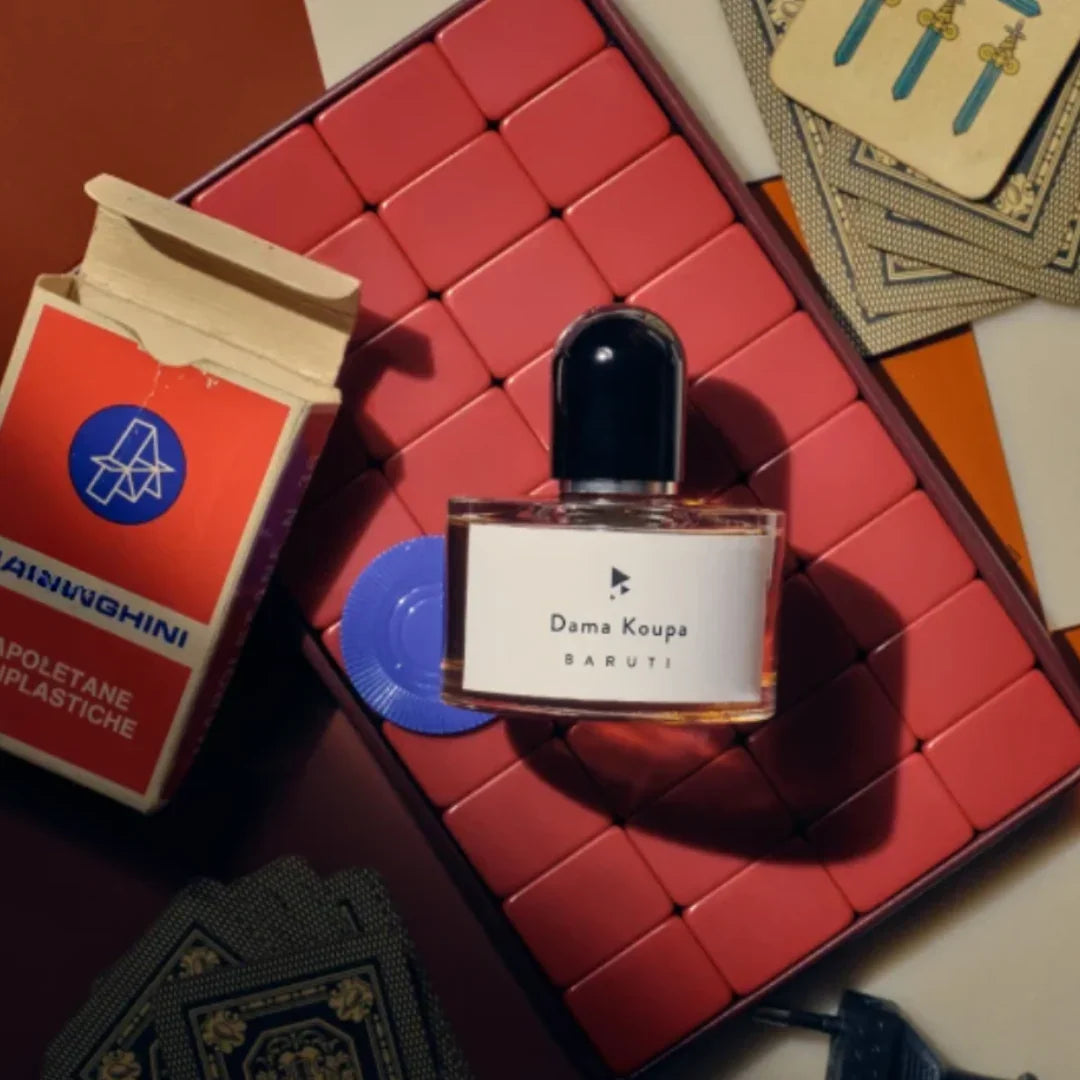 baruti dama koupa flakon zwischen karten