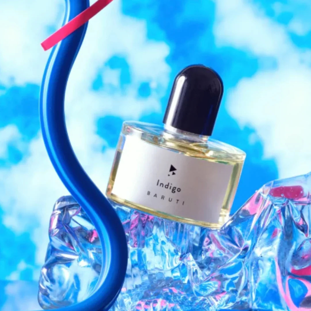 baruti indigo flakon wolken im hintergrund