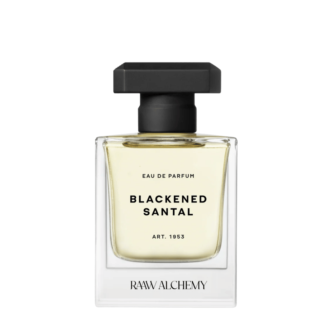 Blackened Santal Eau de Parfum, EdP RAAW ALCHEMY Flakon Nischenduft freigestellt bei scent amor deinem Fachmann für Nischendüfte und feine Nischenparfums.