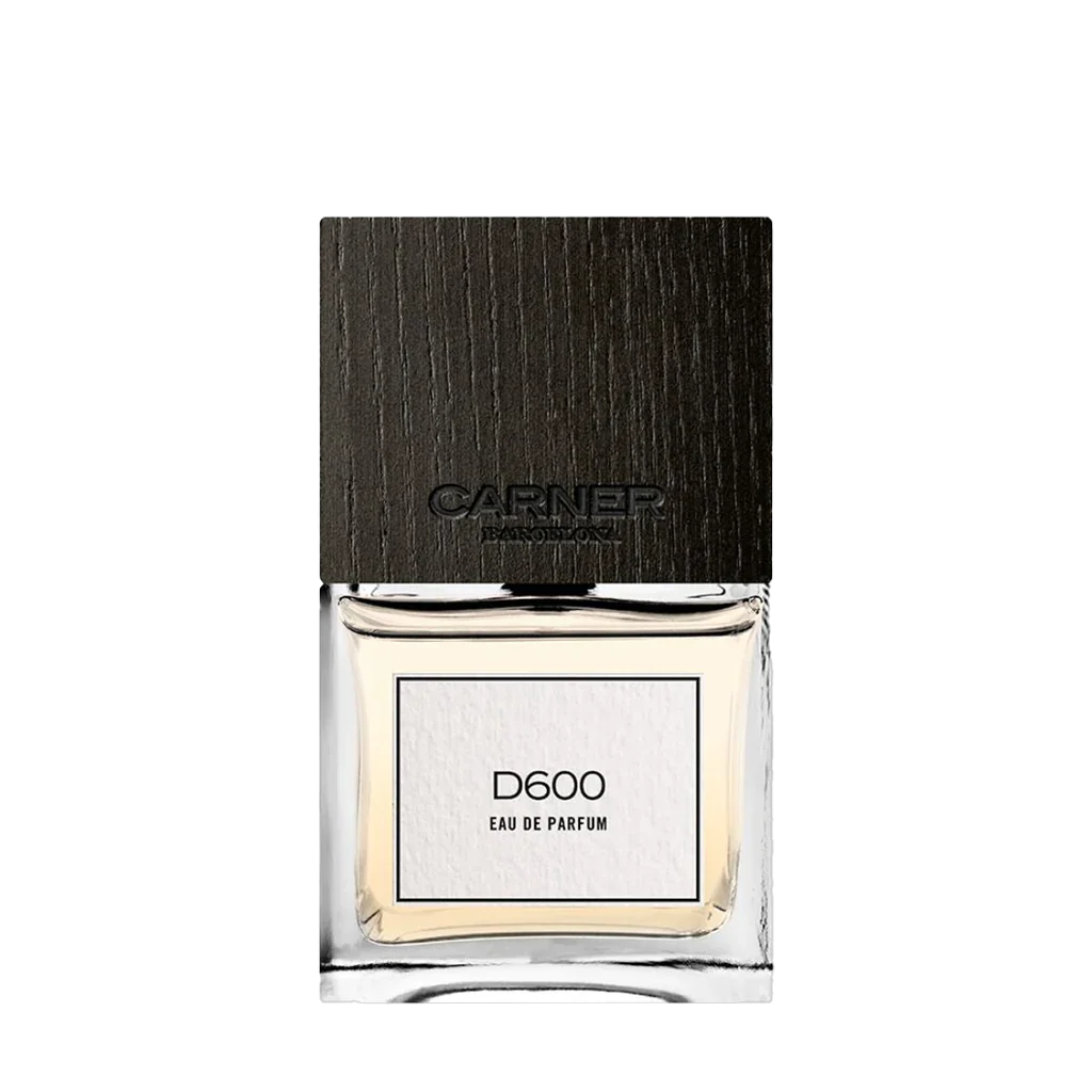 Eau de Parfum D600 von Carner Barcelona aus der Original Collection auf transparentem Hintergrund - erhältlich bei scent amor