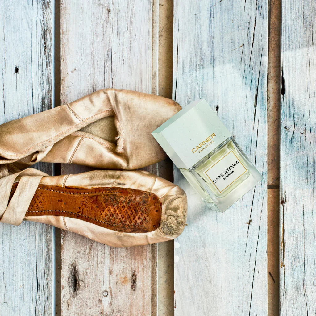 Exklusives Eau de Parfum Danzatoria von Carner Barcelona aus der Love Collection - online bei scent amor kaufen