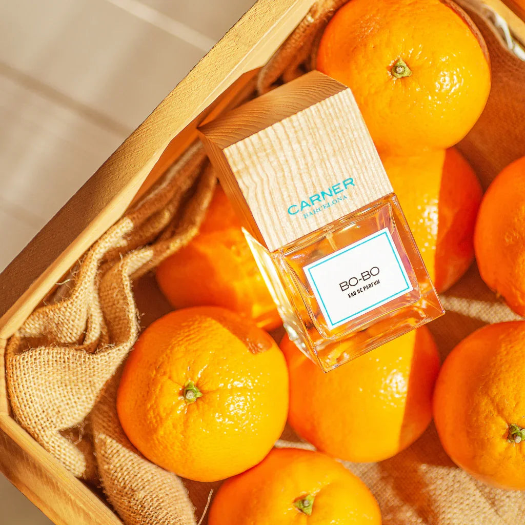 Carner Barcelona Mediterranean Collection BO-BO Eau de Parfum Mood Flakon mit Orangen scent amor