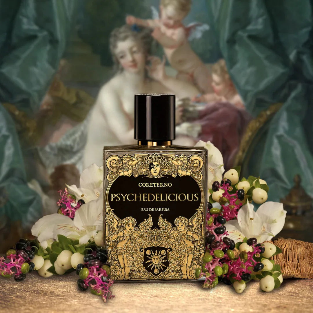 Coreterno Psychedelicious Eau de Parfum - eleganter Nischenduft vor kunstvollem Gemälde und Blumen, exklusiv bei scent amor