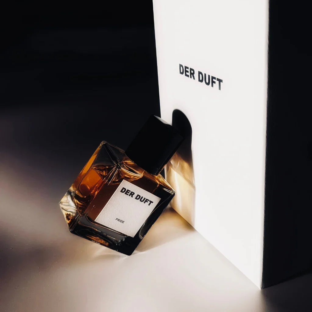 der duft pride flakon an box angelehnt