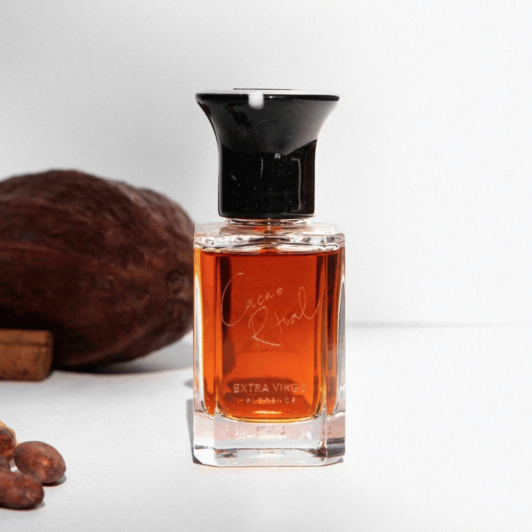 Extra Virgo CACAO RITUAL Extrait de Parfum mit Kakao Bohnen präsentiert bei scent amor
