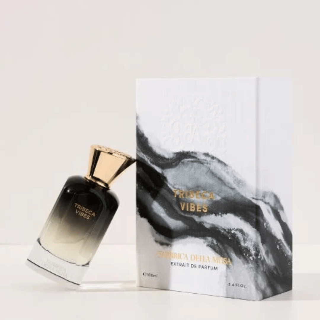 Fabbrica Della Musa TRIBECA VIBES Extrait de Parfum Nischenduft Flakon schräg neben der Box beim Fachmann für Nischenparfum scent amor