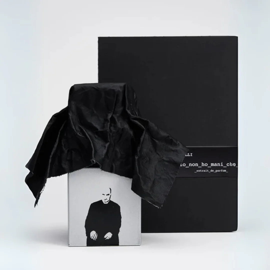 Filippo Sorcinelli UNUM IO NON HO MANI CHE MI ACCAREZZINO IL VOLTO Extrait de Parfum Flakon vor geschlossener Umverpackung scent amor