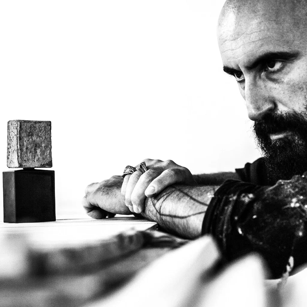 Filippo Sorcinelli UNUM OPUS 1144 Extrait de Parfum Mood Flakon mit Filippo Sorcinelli scent amor