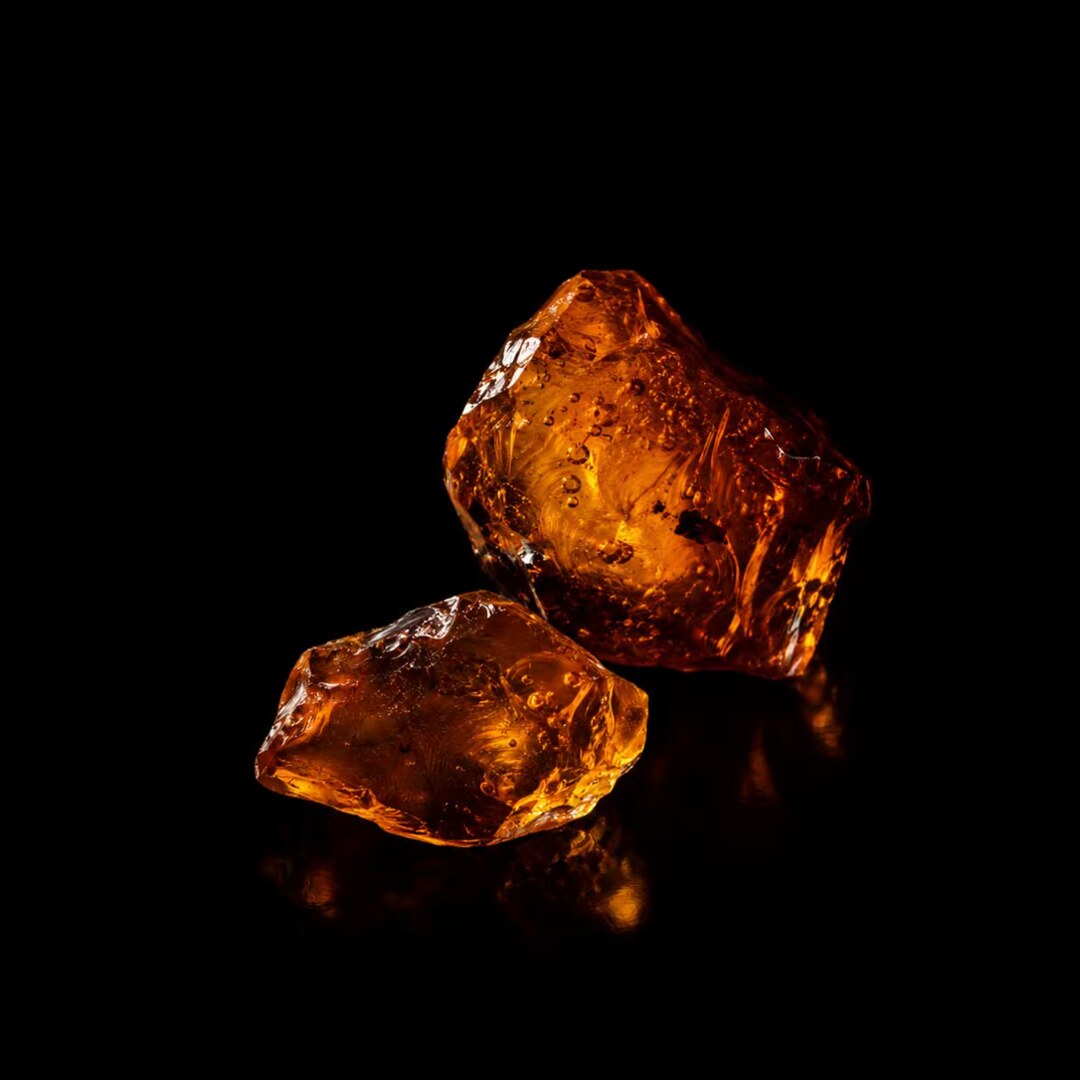 Flare in Amber Bu Feng bei scent amor mit Bernsteinstücken