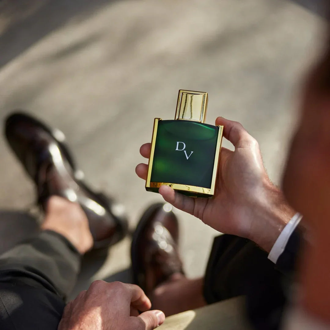 Houbigant Paris DUC DE VERVINS Eau de Parfum Mood Flakon Mann im Anzug scent amor