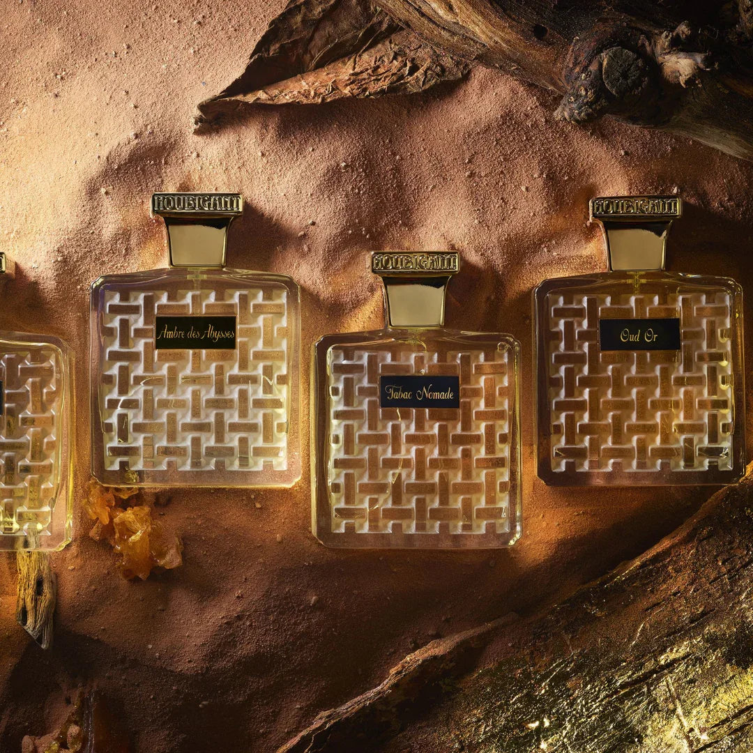 Houbigant Paris OUD OR Eau de Parfum Mood Flakons auf rotem Sand scent amor