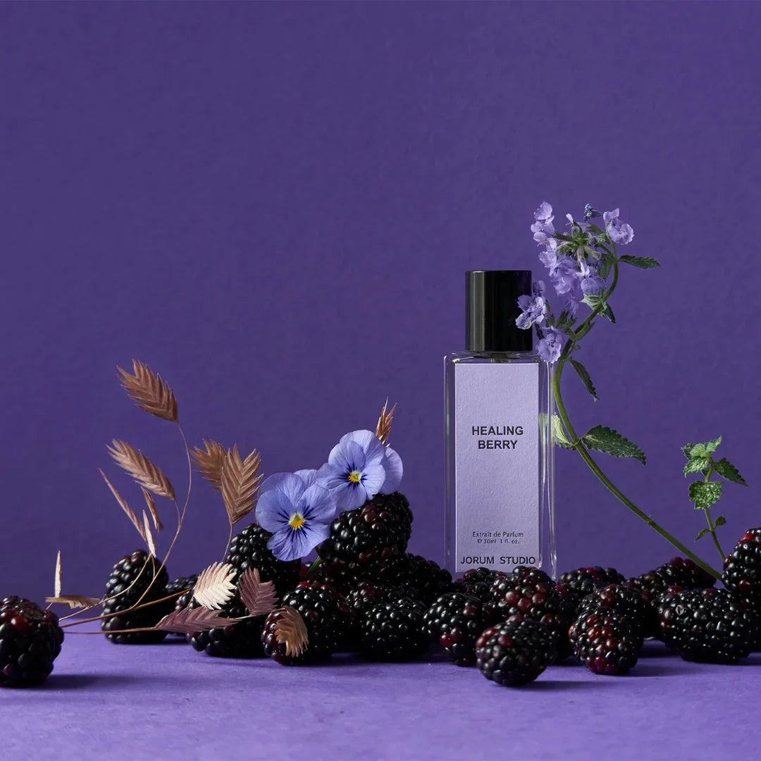 Jorum Studio HEALING BERRY Extrait de Parfum Flakon Brombeeren Blüten bei scent amor Deinem Fachmann für Nischendüfte