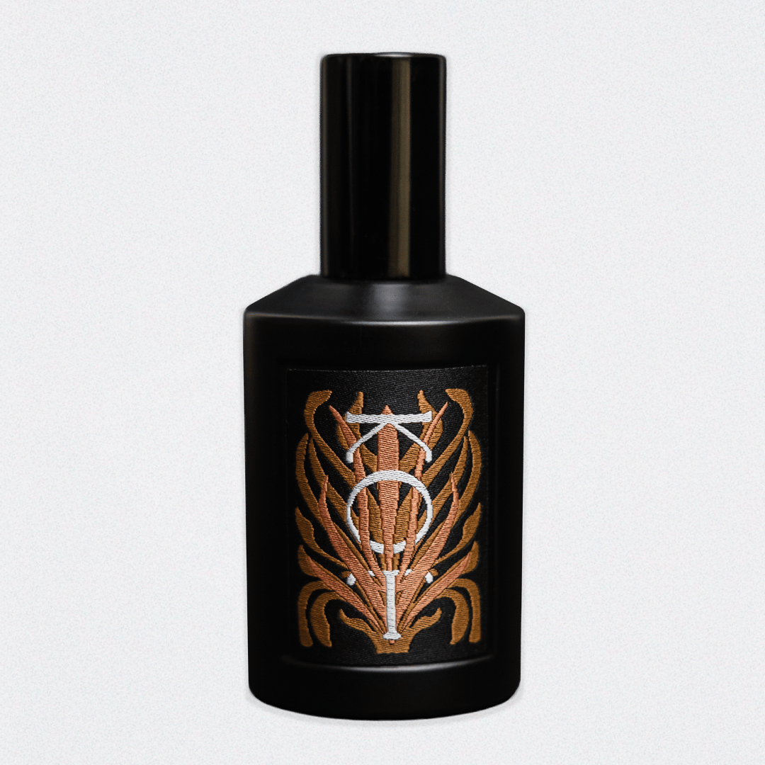 Fischersund X Farmers Market KOT Eau de Parfum freigestellt und präsentiert bei scent amor deinem Fachmann für feine Nischendüfte