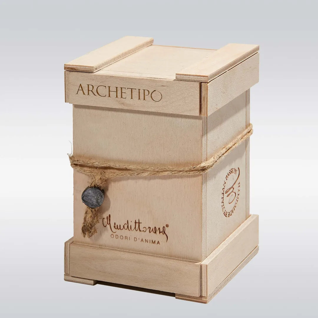 MENDITTOROSA Archetipo Extrait de Parfum Holzbox bei scent amor Fachmann für Nischenparfums