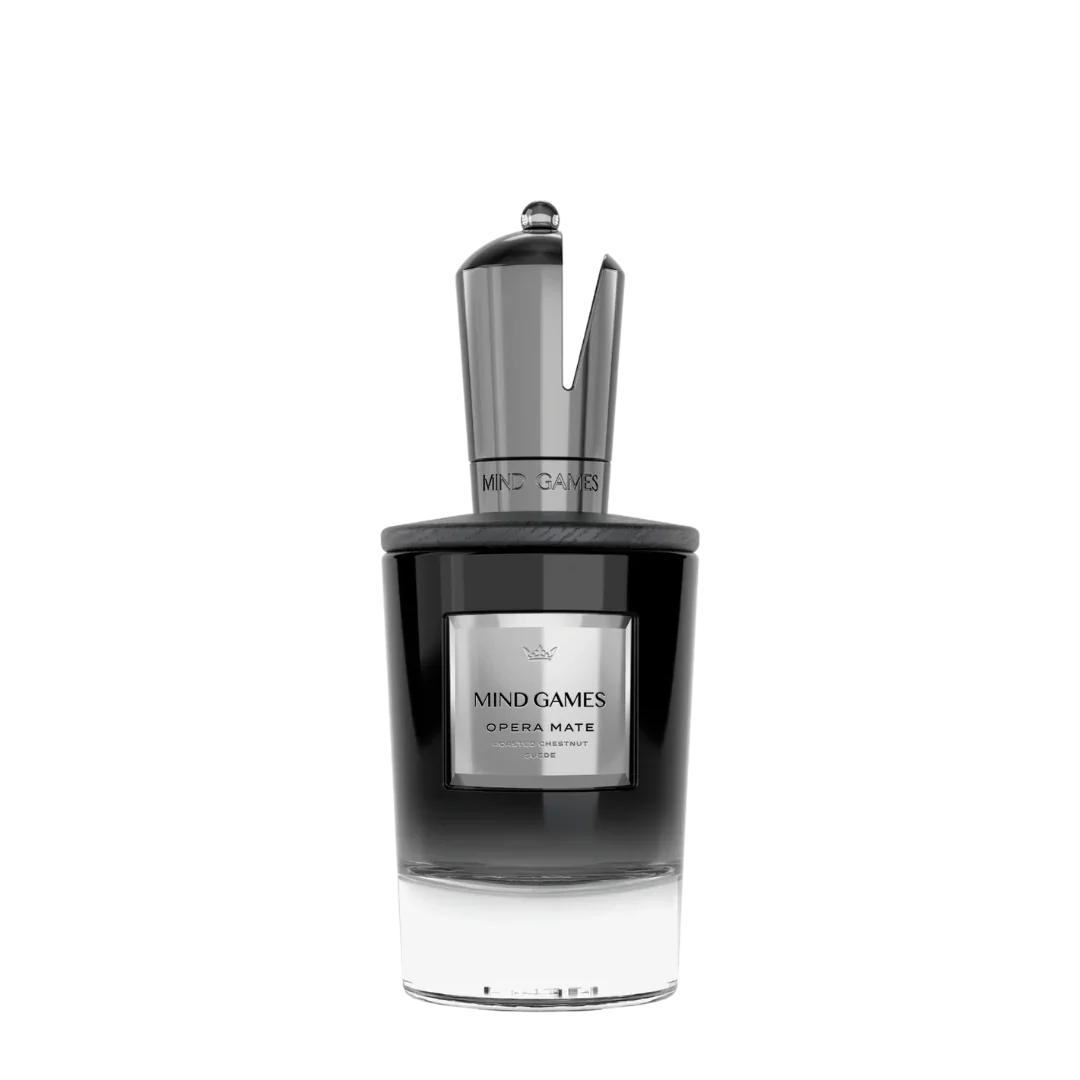 Schwarzer Flakon von Mind Games Opera Mate Eau de Parfum mit silbernem Etikett und transparenter Basis, Produkt von Mind Games.