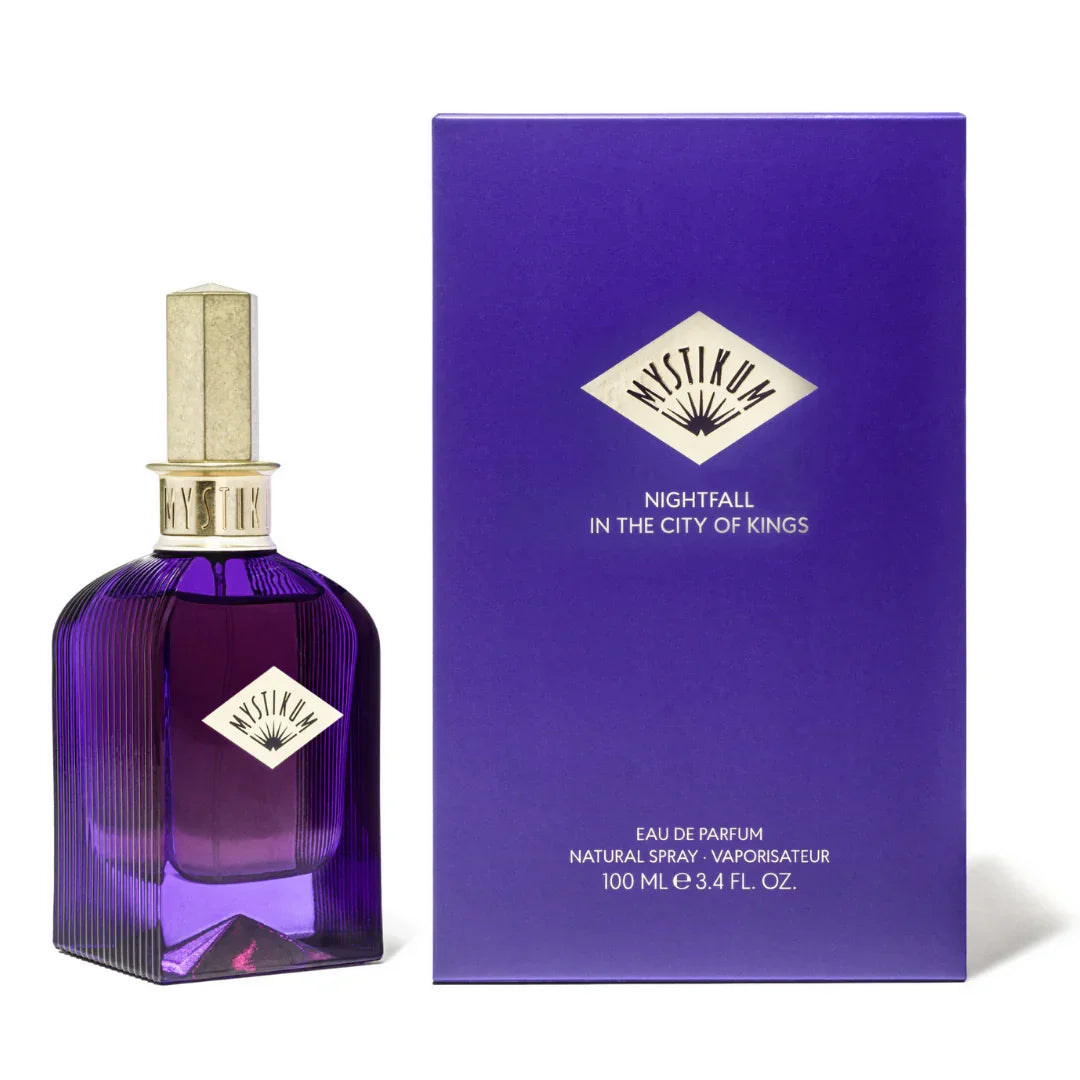 Mystikum Nightfall in the City of Kings Eau de Parfum – Flakon mit Box, stilvoll präsentiert als Symbol luxuriöser Nischenduftkunst – jetzt bei scent amor entdecken