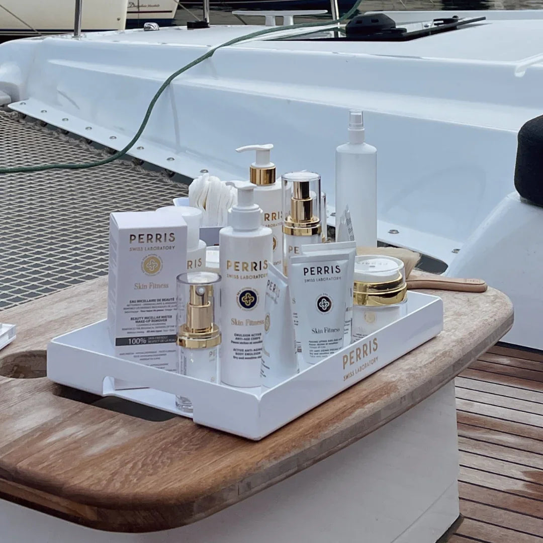 Sortiment Perris Swiss. THE ULTIMATE CREAM 'PLUS' von Perris Swiss – globale Anti-Aging-Creme für straffe Konturen, jetzt bei scent amor erleben