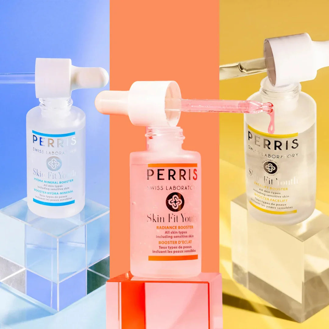 Perris Swiss Laboratory Skin Fit Booster Face Serum Discovery Kit – die Originalgrößen der Ampullen, elegant vor farbigen Hintergründen in Blau, Orange und Gelb platziert – entdecke die luxuriöse Pflege bei scent amor