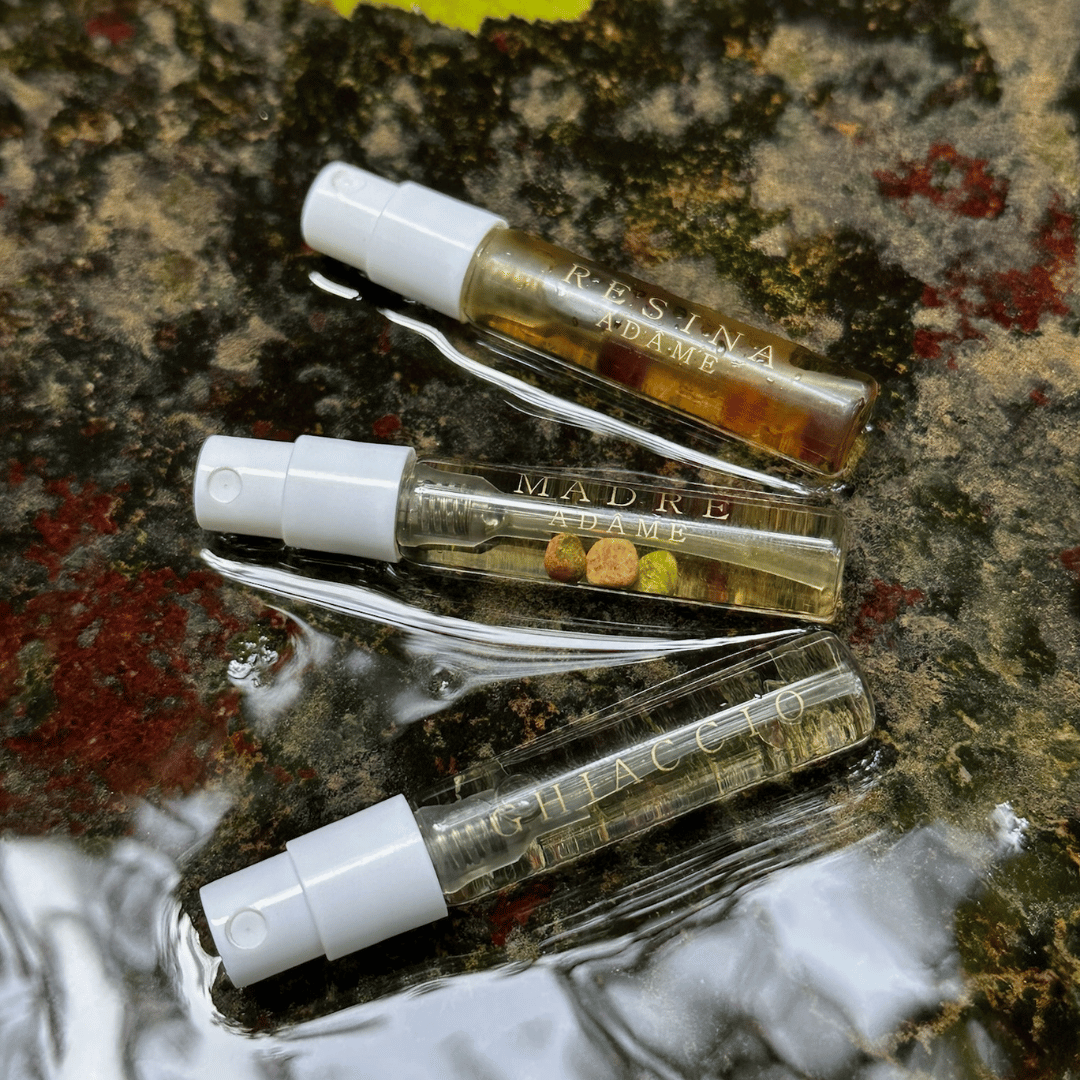 RESINA Extrait de Parfum Adame 3 Samples auf Stein im Wasser bei scent amor