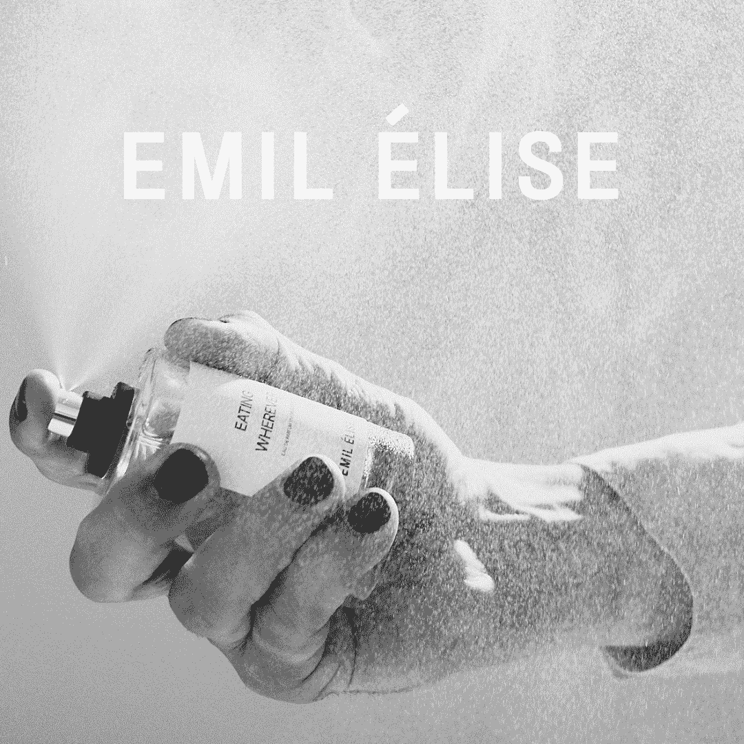 Kategoriebild für die Nischen Marke Emil Elise mit dem Duft Eating Wherever mit Flakon in der Hand sprühend bei scent amor deinem Experten für die besten Nischendüfte