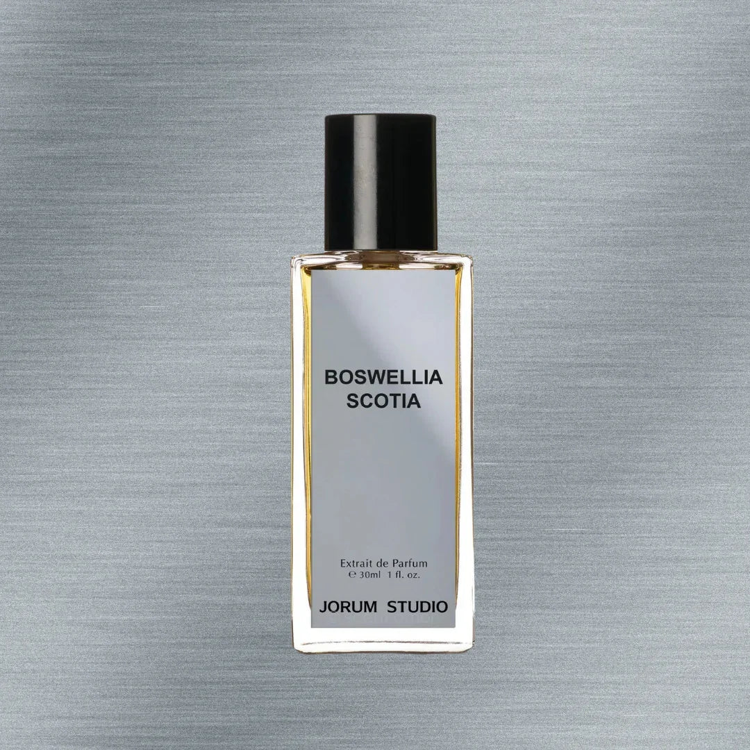Jorum Studio BOSWELLIA SCOTIA Extrait de Parfum Flakon Metallplatte frontal