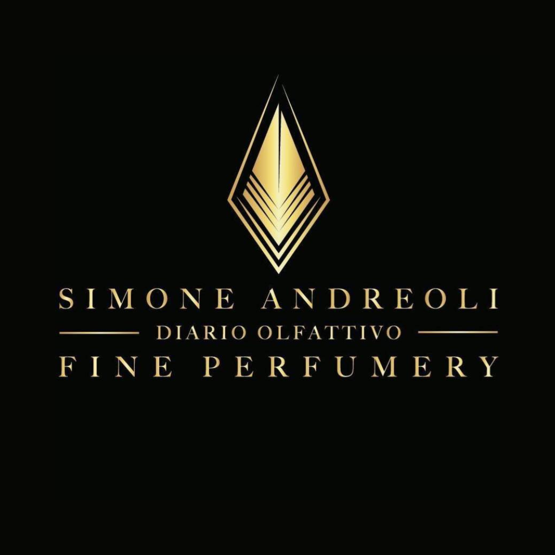Geometrisches Logo in Gold über dem Text "Simone Andreoli Diario Olfattivo Fine Perfumery" auf schwarzem Hintergrund bei scent amor deinem Spezialist für Nischenparfum
