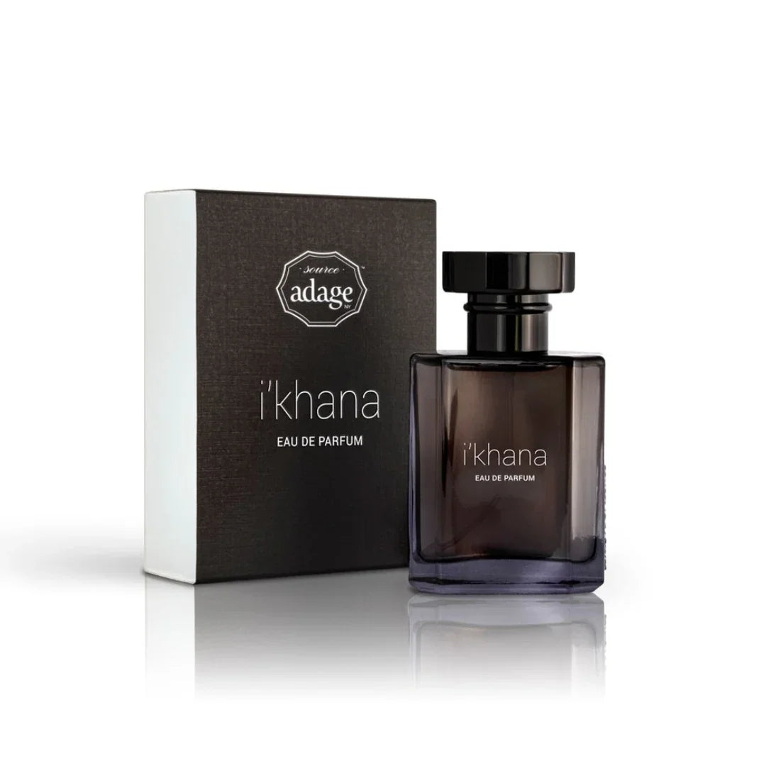 Eleganter Parfumflakon von dem Eau de Parfum i'khana von Source Adage zusammen mit der Originalverpackung auf weißem Hintergrund - erhältlich bei scent amor