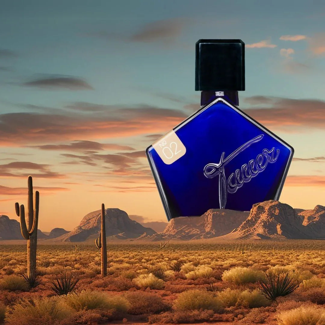 tauer perfumes l'air du desert marocain flakon in wüste präsentiert von scent amor deinem experten für Nischendüfte und Luxusparfums