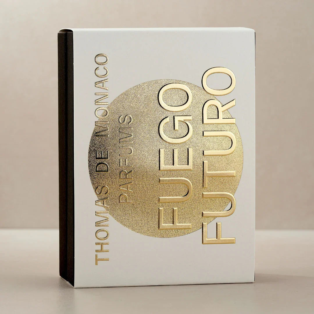 Thomas De Monaco Fuego Futuro Verpackung vor neutralem Hintergrund- luxuriöses Eau de Parfum erhältlich bei scent amor