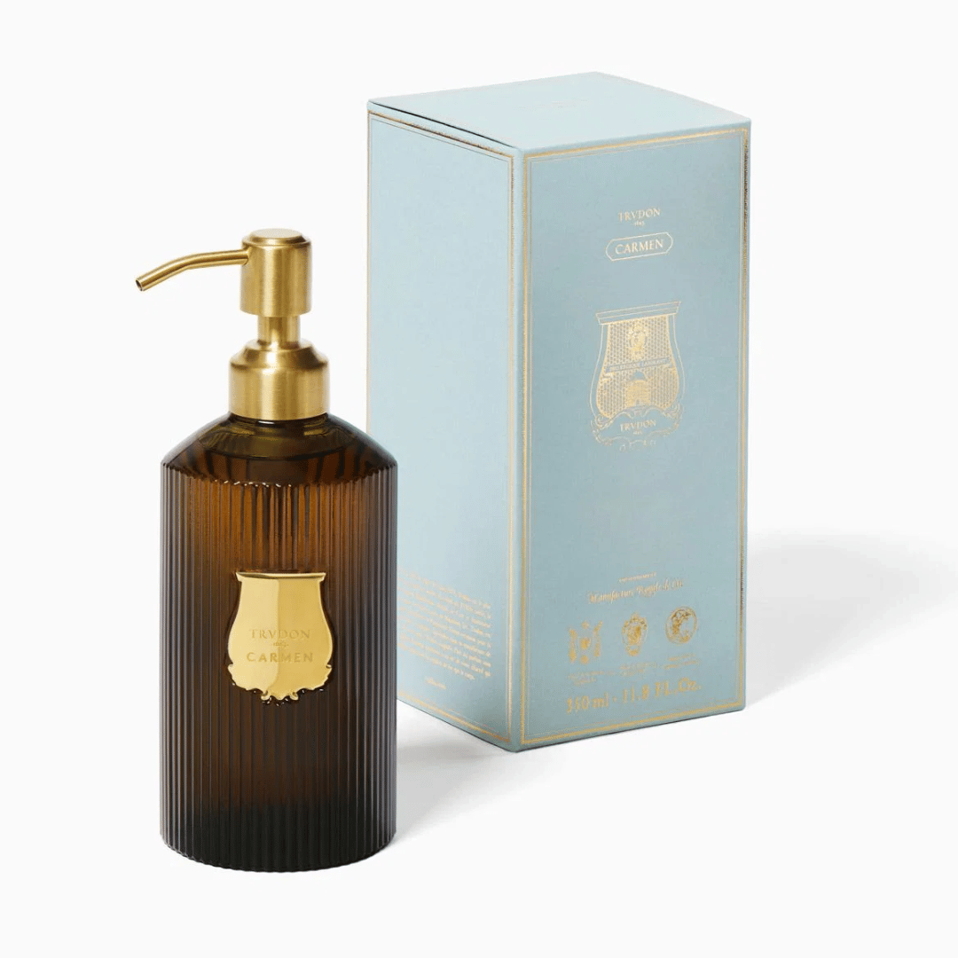 Trudon CARMEN Parfümierte Handseife vor der Trudon Box präsentiert bei scent amor Fachmann für Nischenduft und Nischenparfum