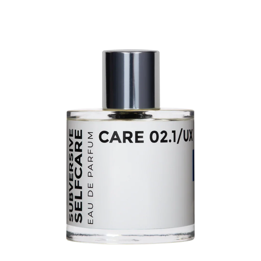 freigestellter flakon von dem eau de parfum care 02.1/ux von atelier pmp