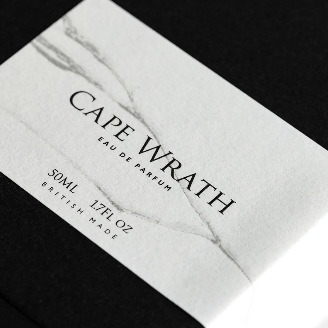 BeauFort London Cape Wrath Eau de Parfum – Cover der Box mit Duftnamen, stilvolle Präsentation bei scent amor