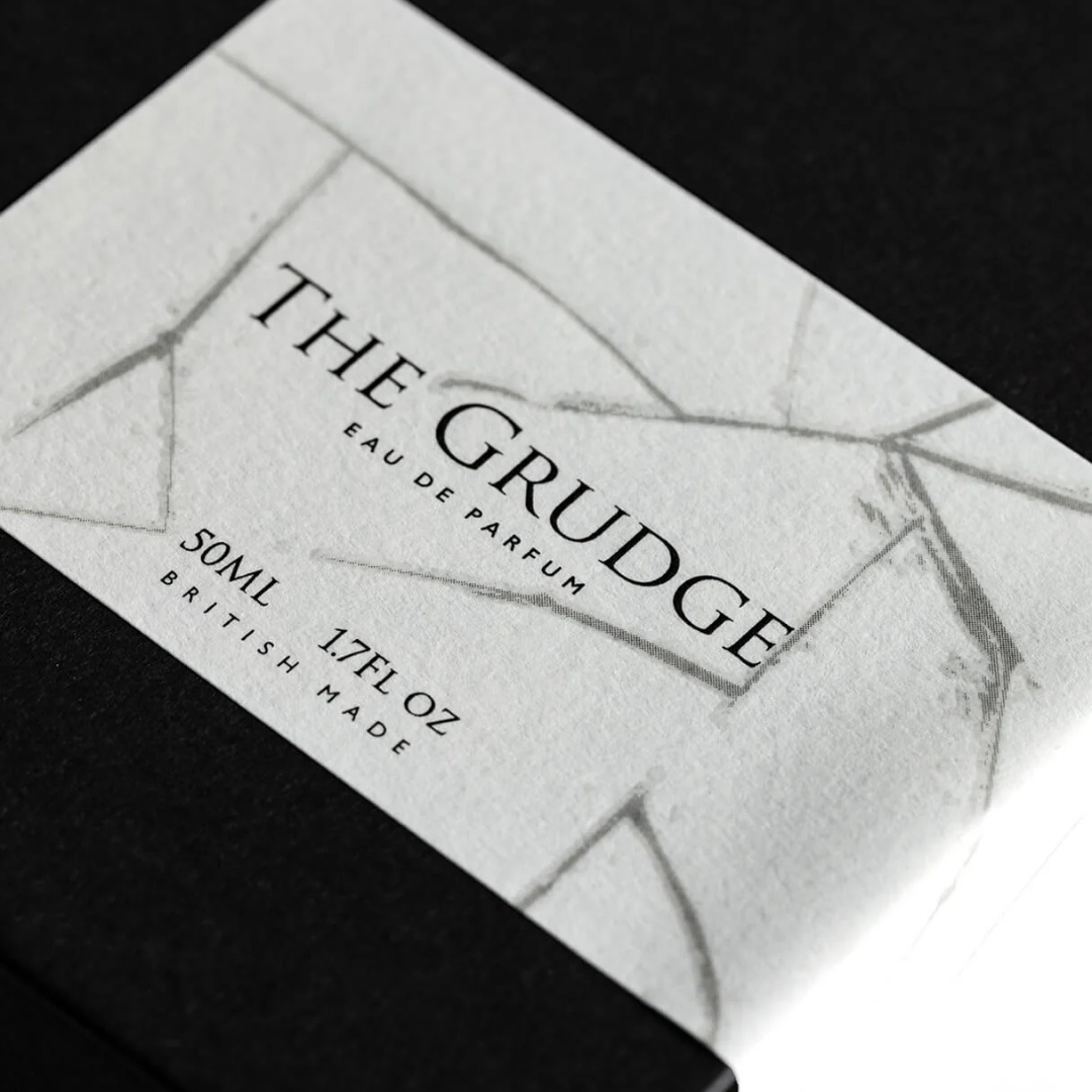 BeauFort London The Grudge Eau de Parfum – Cover der Box mit Duftnamen, kraftvolle Präsentation bei scent amor