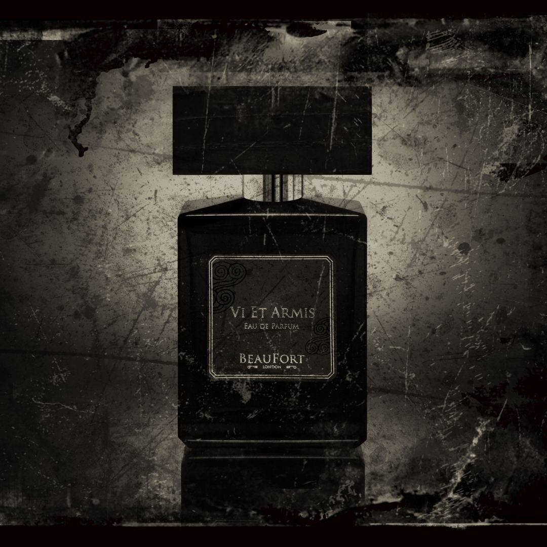 BeauFort London Vi Et Armis Eau de Parfum künstlerisch inszenierter Flakon im dunklen Stil, erhältlich bei scentamor