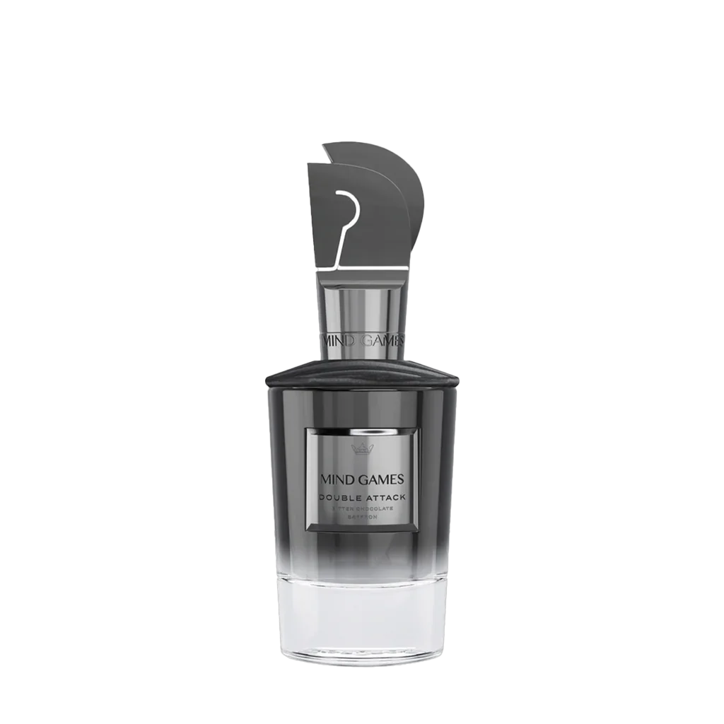 Flakon des Unisex-Parfüms "Double Attack" von Mind Games, mit transparenter Flasche und schwarzem, geometrischem Verschluss.