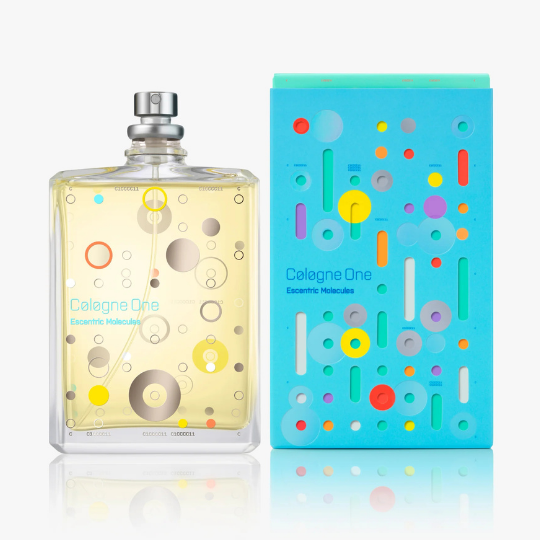 Escentric Molecules Cologne One Eau de Cologne mit Flakon und farbenfroher Verpackung, lebendiges grafisches Design trifft auf frischen Duftcharakter, erhältlich bei scent amor.