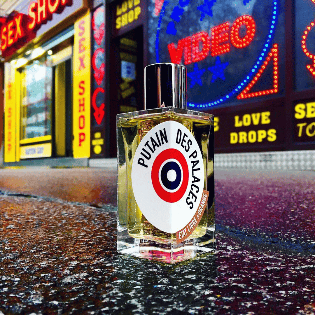 Etat Libre d’Orange Putain des Palaces Eau de Parfum – Flakon auf Partystraße – entdecke ihn bei scent amor